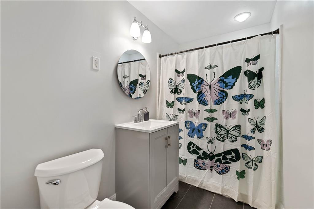 953 Forsythe Road Carnegie, PA 15106 - Photo 12 of 25 Gallery Image 12