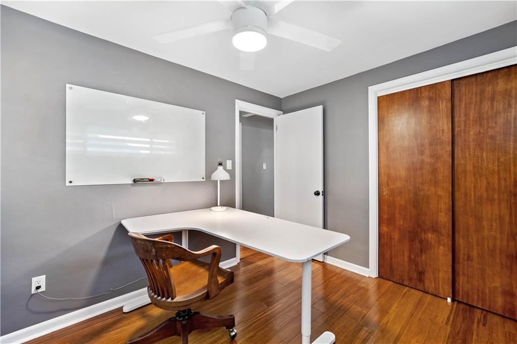 953 Forsythe Road Carnegie, PA 15106 - Photo 14 of 25 Gallery Image 14