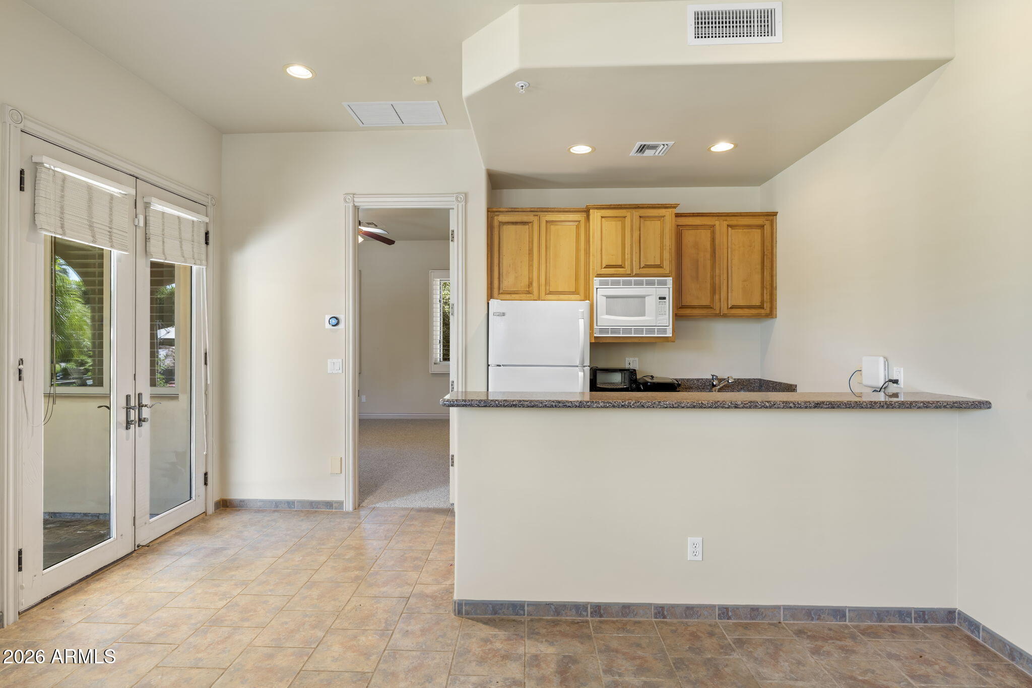 6427 East Horseshoe Road Paradise Valley, AZ 85253 - Photo 69 of 93 Guest Casita - Kitchen