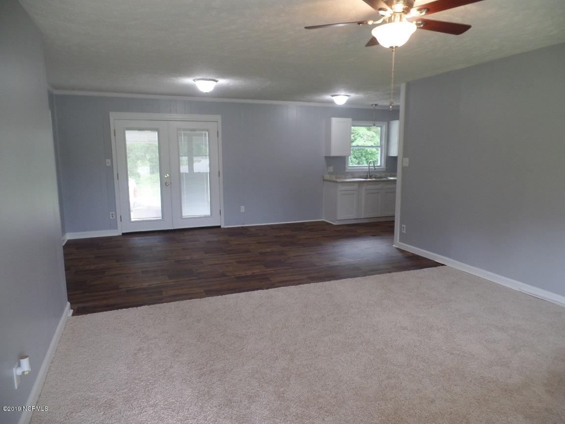 60 Lochern Road Lumberton, NC 28358 - Photo 3 of 14 VMF 3 - LR 2