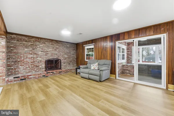 $2,300,000 | 7327 Westerly Lane, McLean, VA 22101