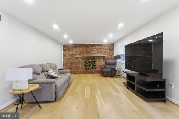 $2,300,000 | 7327 Westerly Lane, McLean, VA 22101