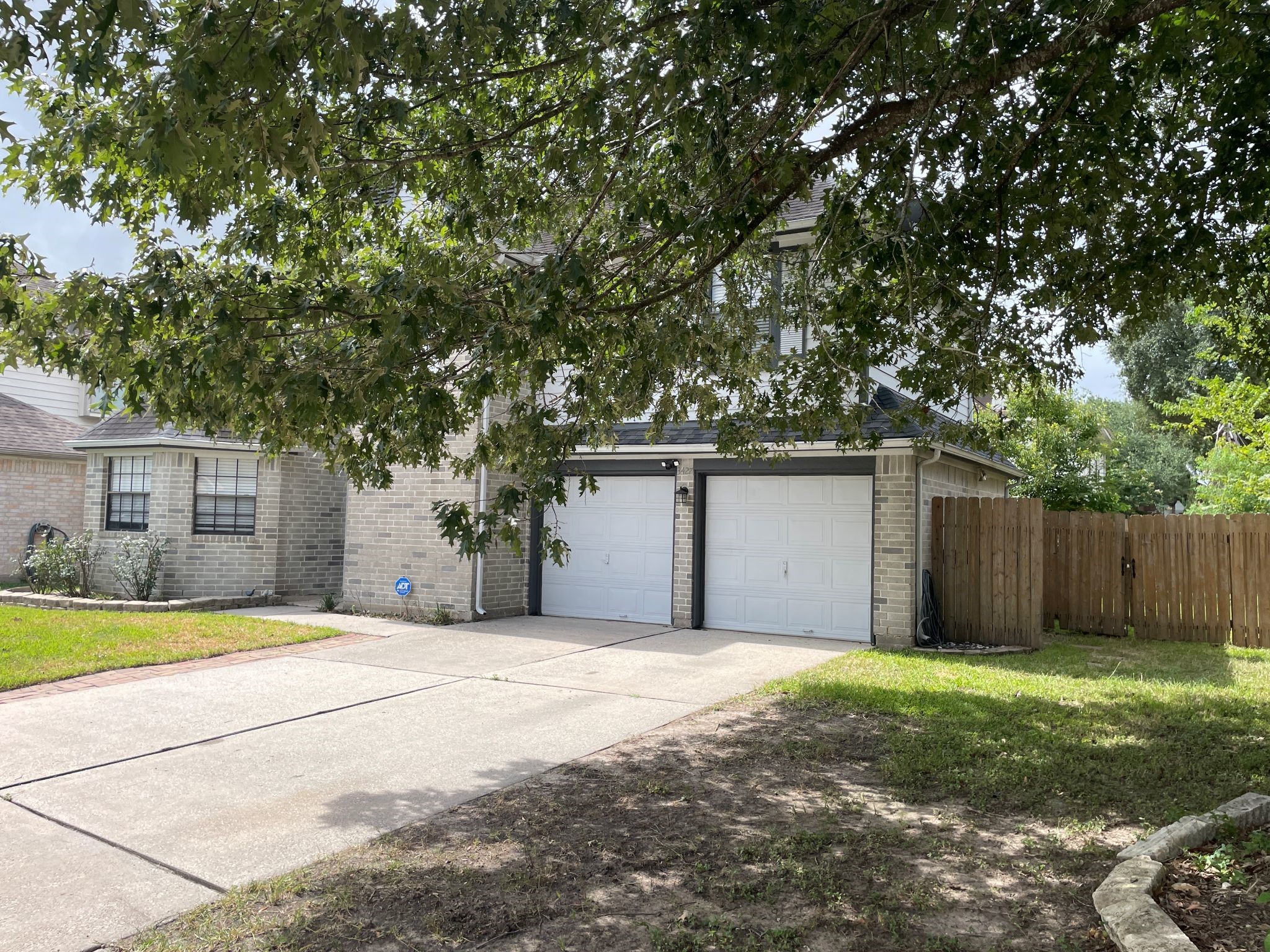 3427 Ramsgate Drive Spring, TX 77388 - Photo 3 of 30 Wide driveway