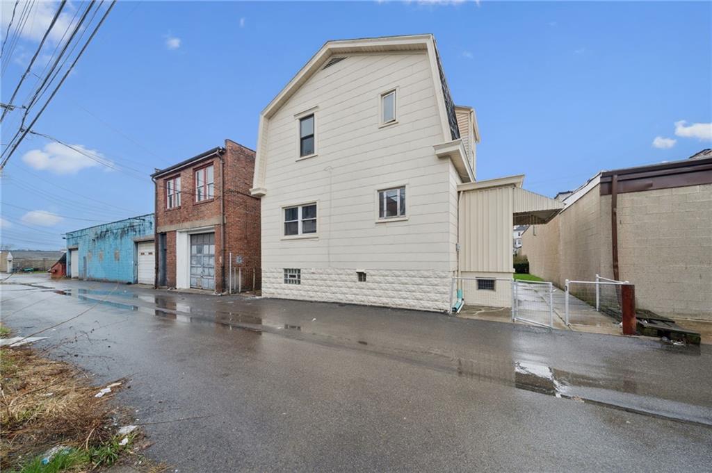 620 Broadway Avenue McKees Rocks, PA 15136 - Photo 18 of 21
