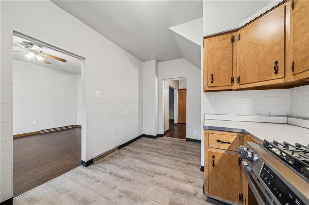 620 Broadway Avenue McKees Rocks, PA 15136 - Photo 8 of 21