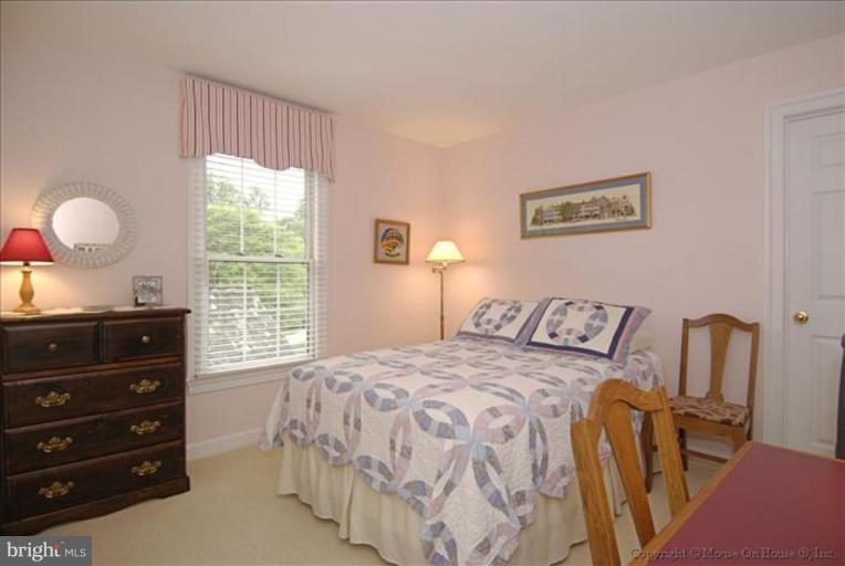 2700 Courthouse Oaks Road Vienna, VA 22181 - Photo 16 of 30 Bedroom #4