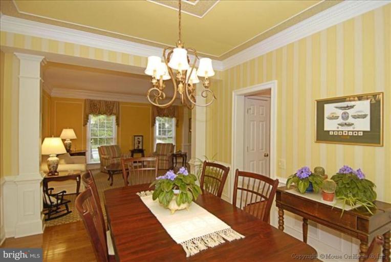 2700 Courthouse Oaks Road Vienna, VA 22181 - Photo 8 of 30 Dining Room #2