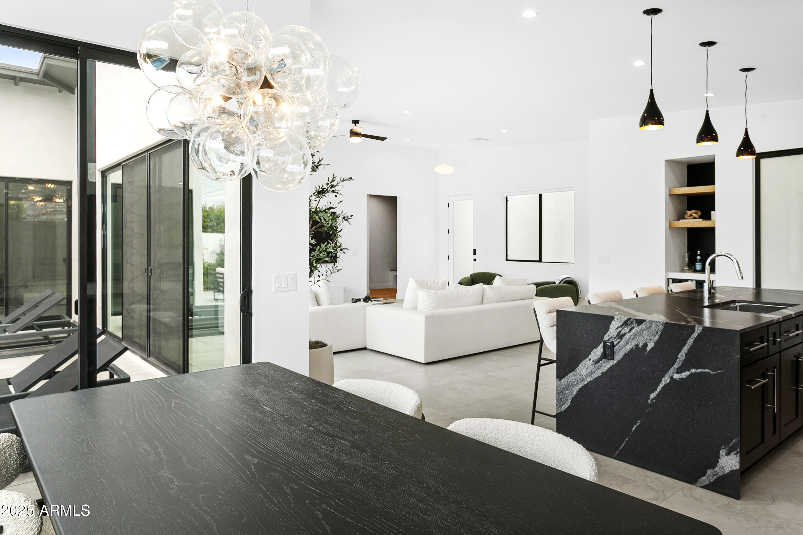 4002 North 33rd Place Phoenix, AZ 85018 - Photo 12 of 74 4002N33rdPl033