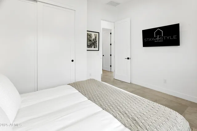 $12,950 | 4002 North 33rd Place, Phoenix, AZ 85018