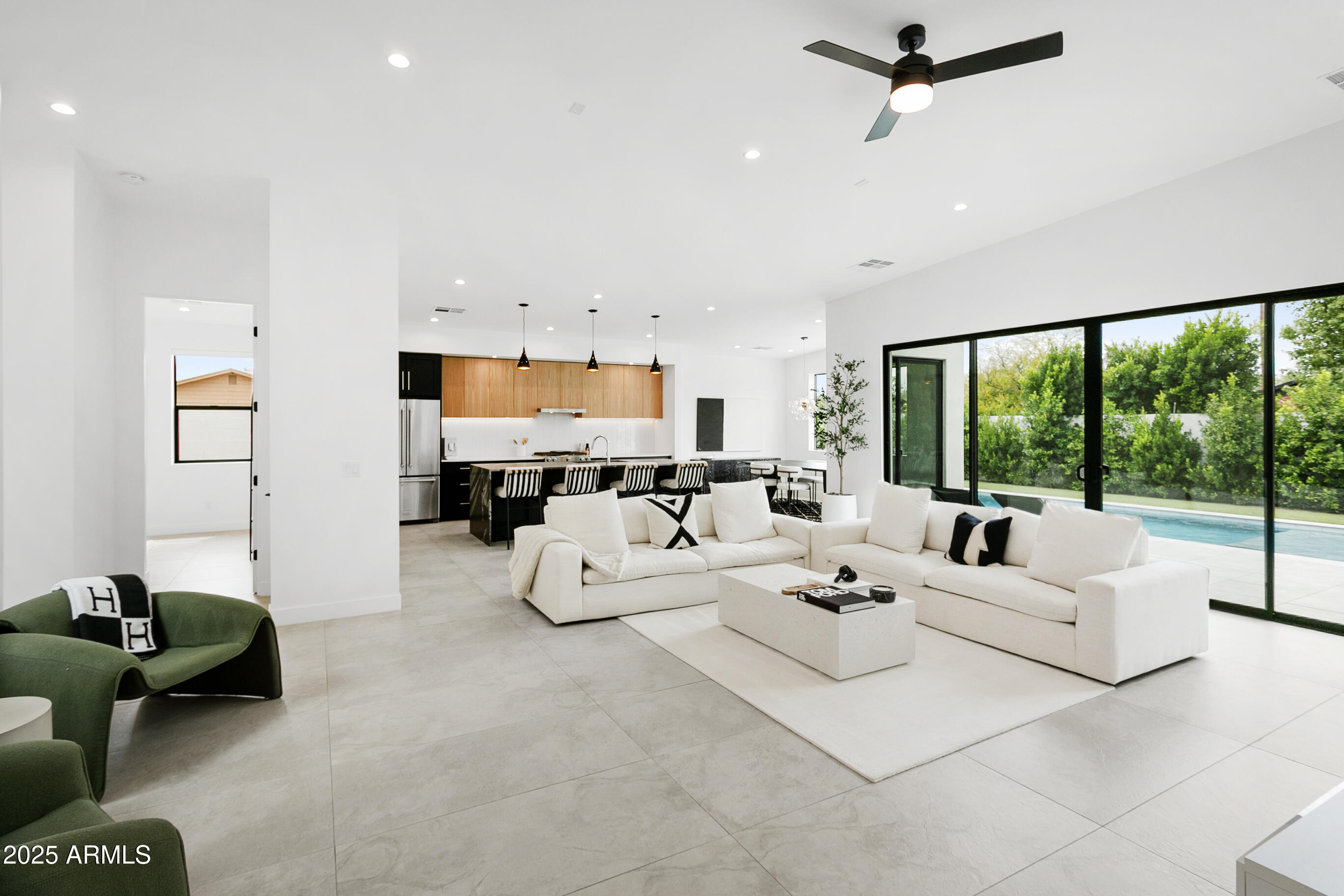 4002 North 33rd Place Phoenix, AZ 85018 - Photo 8 of 74 4002N33rdPl039