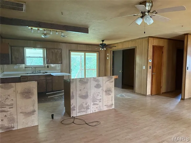 $94,900 | 207 Sunset Road, Dixon, MO 65459