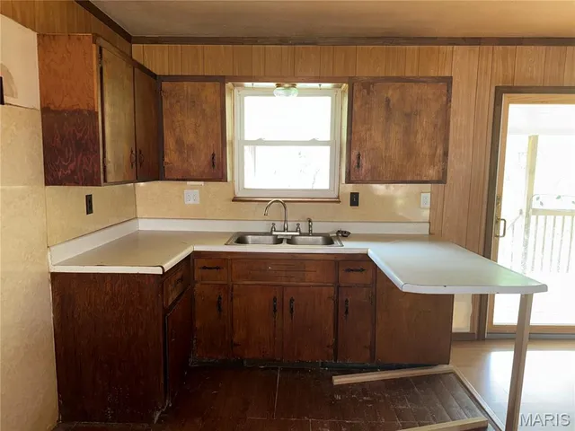 $94,900 | 207 Sunset Road, Dixon, MO 65459