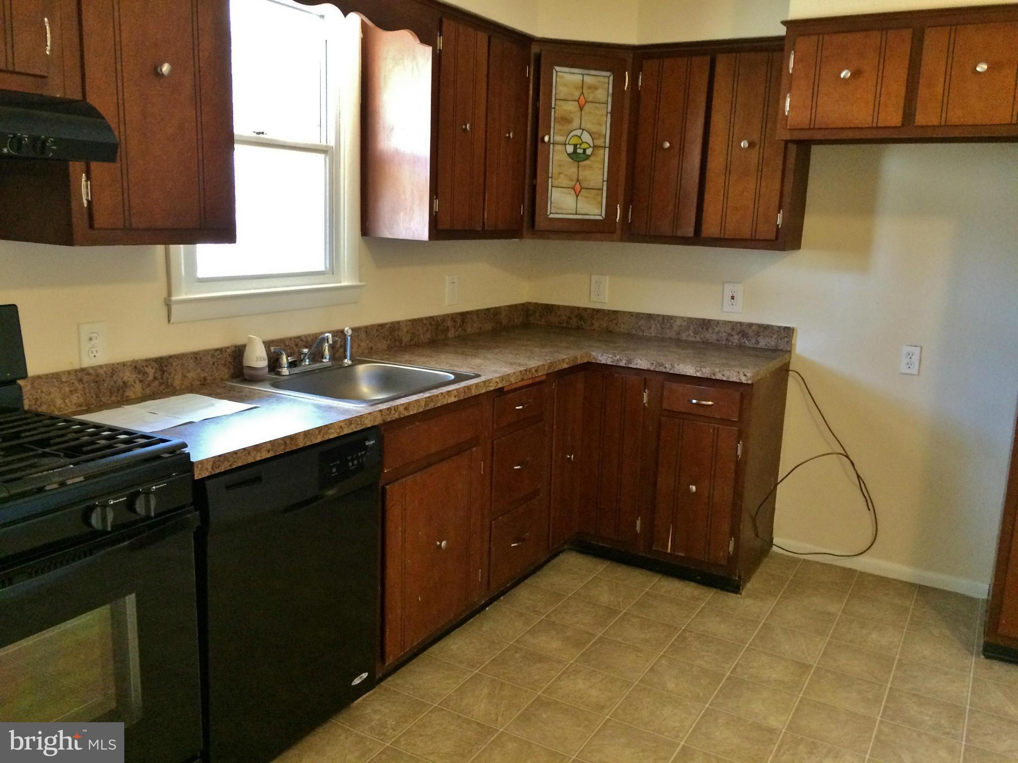 9719 Uxbridge Road Baltimore, MD 21234 - Photo 7 of 15 Kitchen