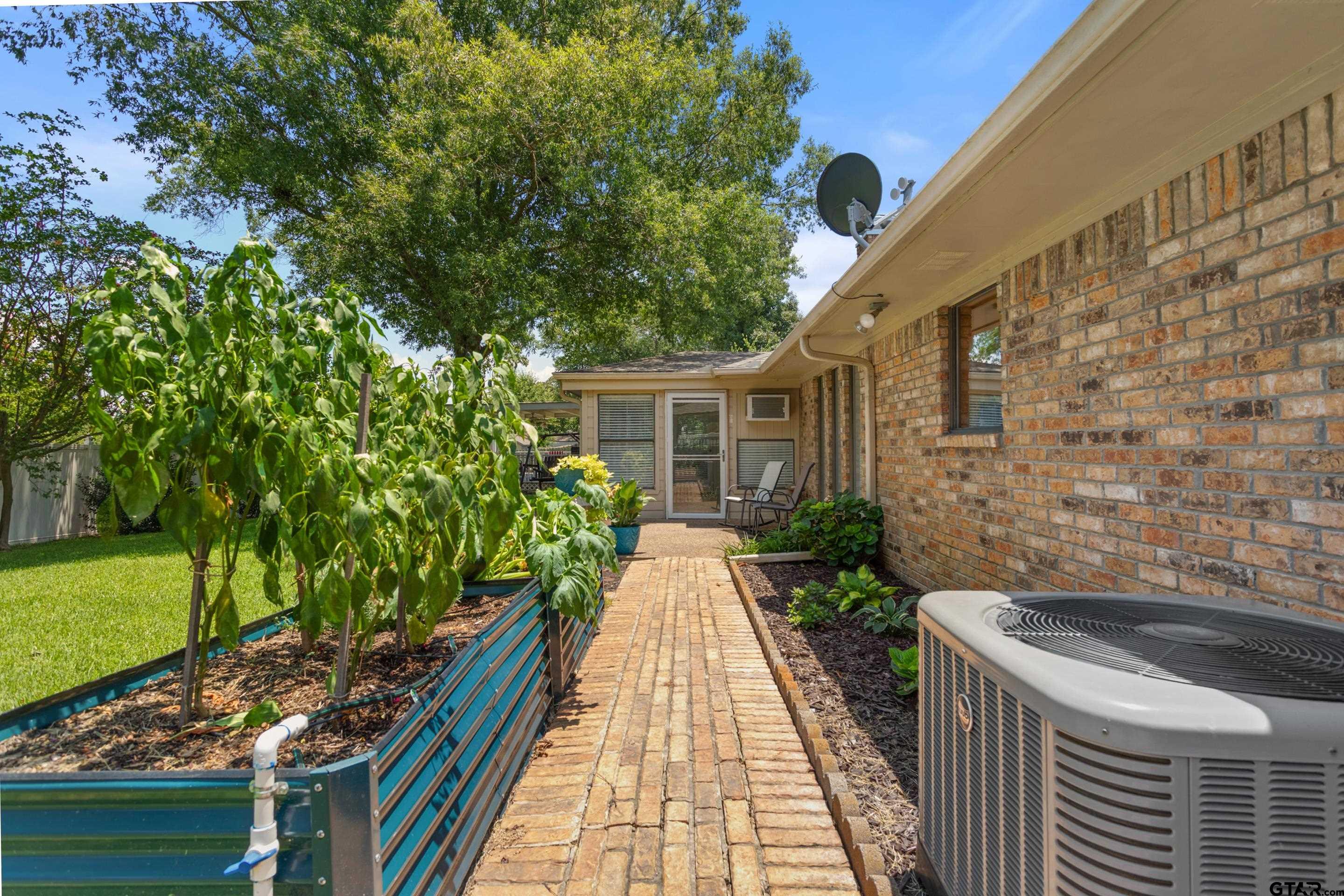 507 Ridgeway Drive Chandler, TX 75758 - Photo 36 of 37