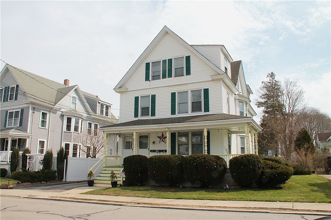 14 George Street Westerly, RI 02891 - Photo 3 of 27