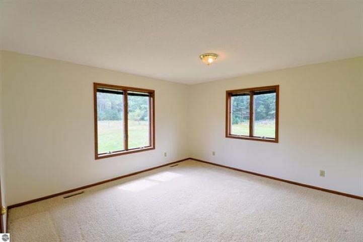 10859 West Blanchard Road Blanchard, MI 49310 - Photo 19 of 41