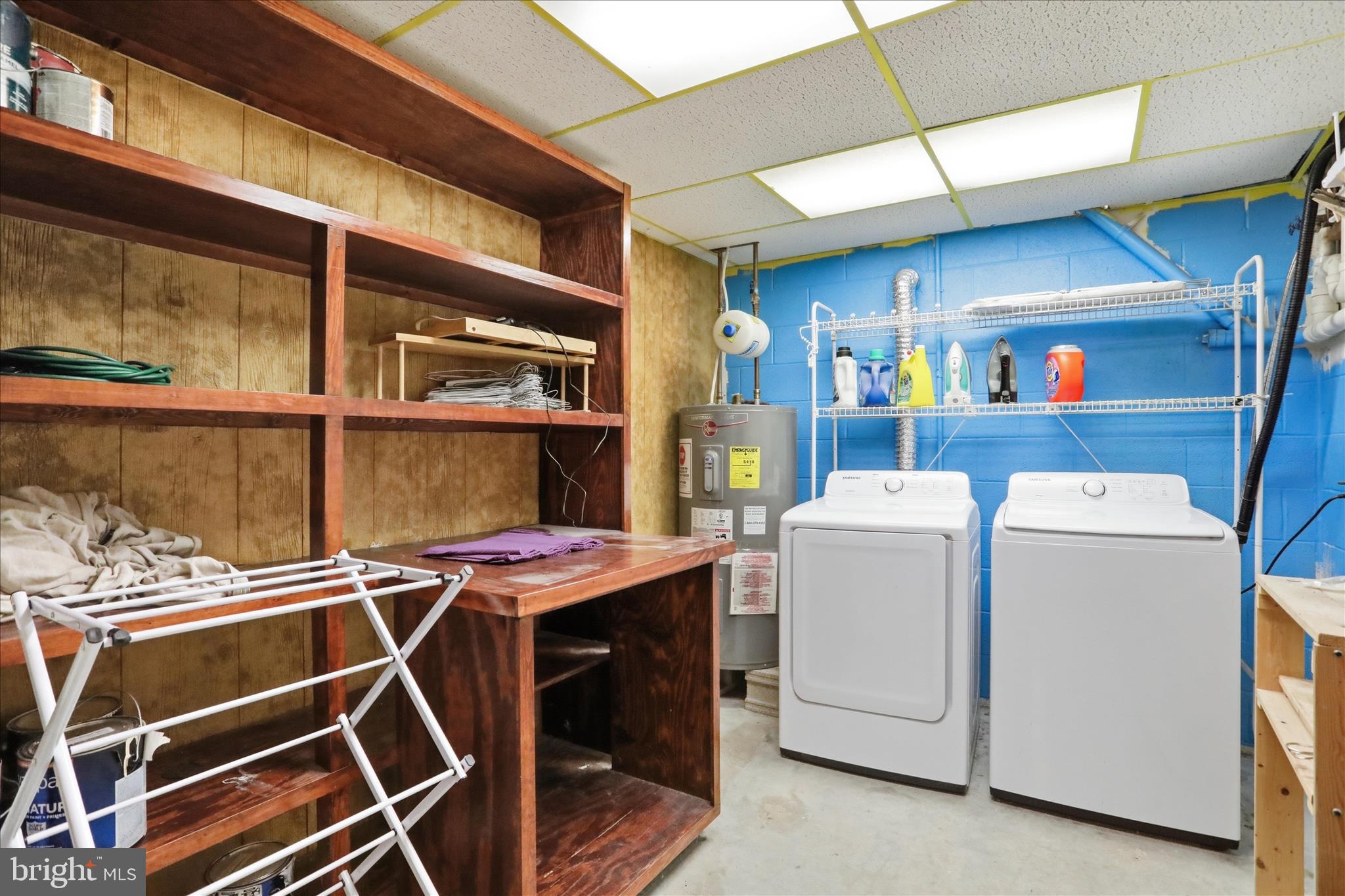 13427 Maugansville Road Hagerstown, MD 21740 - Photo 23 of 39 Lower lvl laundry room