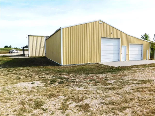 $450,000 | 1292 Southwest 125th Road, Holden, MO 64040