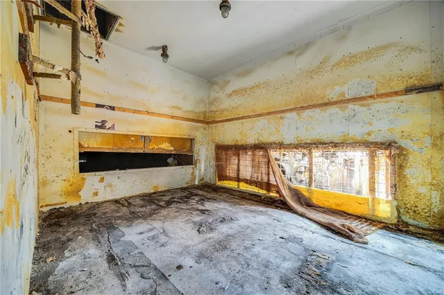 $450,000 | 1292 Southwest 125th Road, Holden, MO 64040