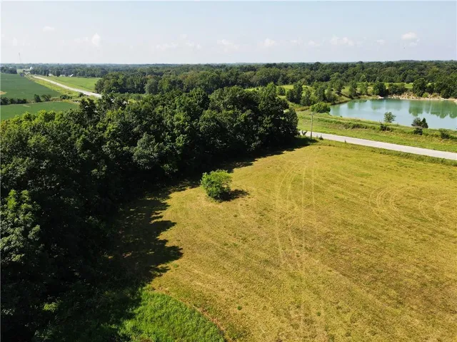 $450,000 | 1292 Southwest 125th Road, Holden, MO 64040