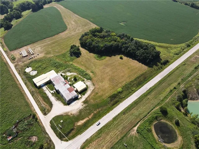 $450,000 | 1292 Southwest 125th Road, Holden, MO 64040