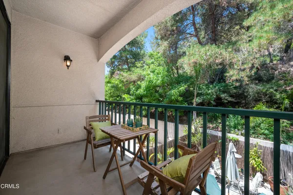 $499,000 | 4200 VÃa Arbolada, Unit 207, Los Angeles, CA 90042