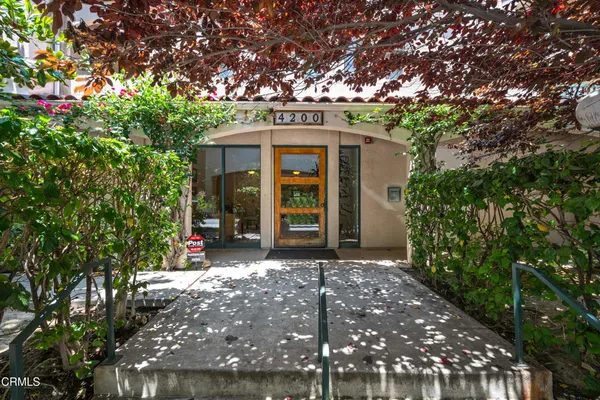 $499,000 | 4200 VÃa Arbolada, Unit 207, Los Angeles, CA 90042