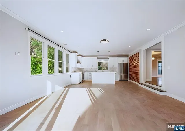 $7,000 | 3 Cameron Road, Tenafly, NJ 07670