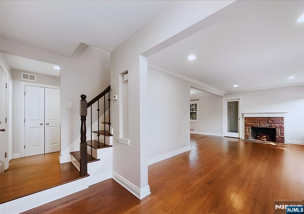 3 Cameron Road Tenafly, NJ 07670 - Photo 3 of 25