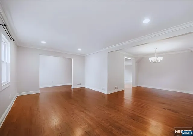 $7,000 | 3 Cameron Road, Tenafly, NJ 07670