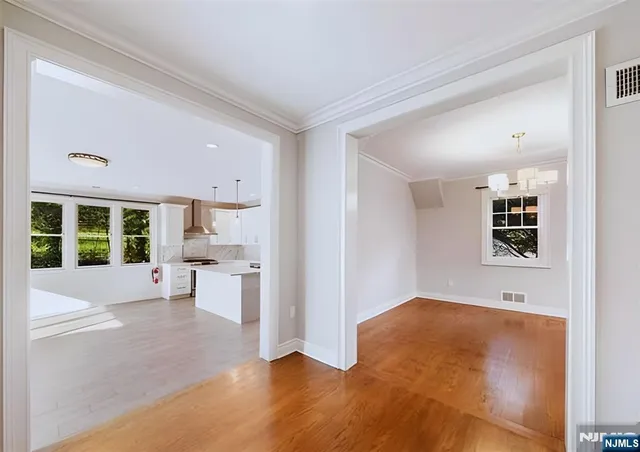 $7,000 | 3 Cameron Road, Tenafly, NJ 07670