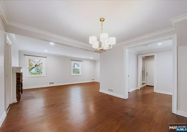 $7,000 | 3 Cameron Road, Tenafly, NJ 07670