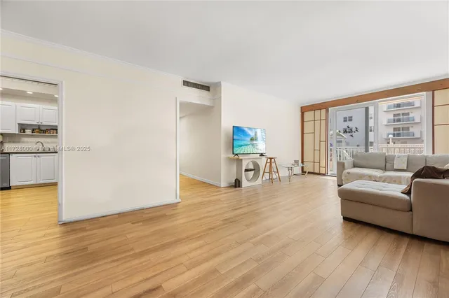 $275,000 | 1601 South Ocean Drive, Unit 105, Hollywood, FL 33019