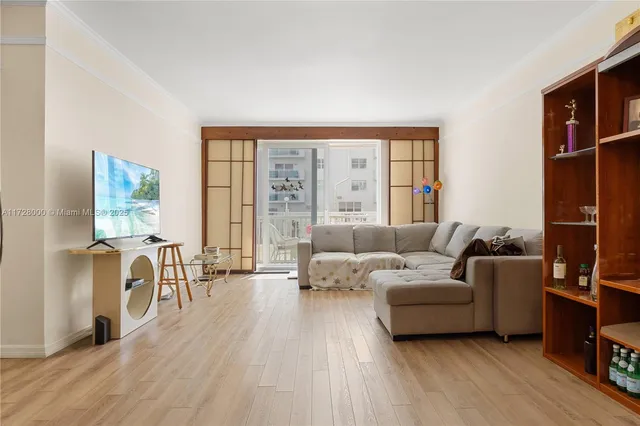 $275,000 | 1601 South Ocean Drive, Unit 105, Hollywood, FL 33019