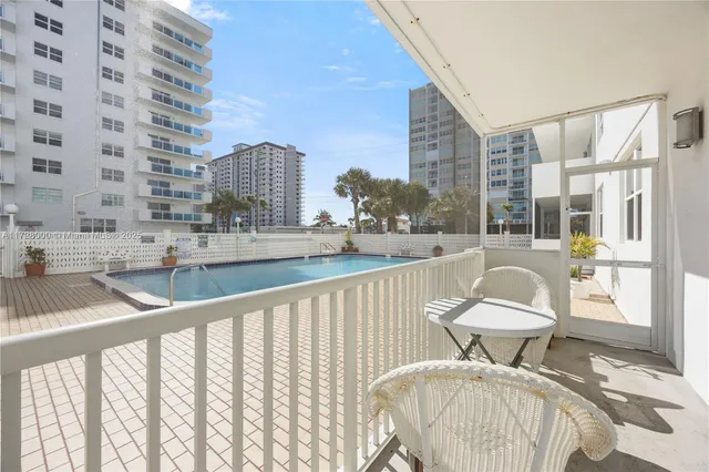 $275,000 | 1601 South Ocean Drive, Unit 105, Hollywood, FL 33019