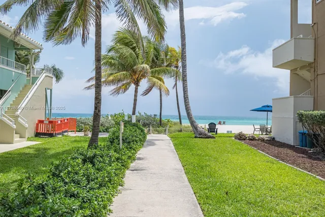 $275,000 | 1601 South Ocean Drive, Unit 105, Hollywood, FL 33019