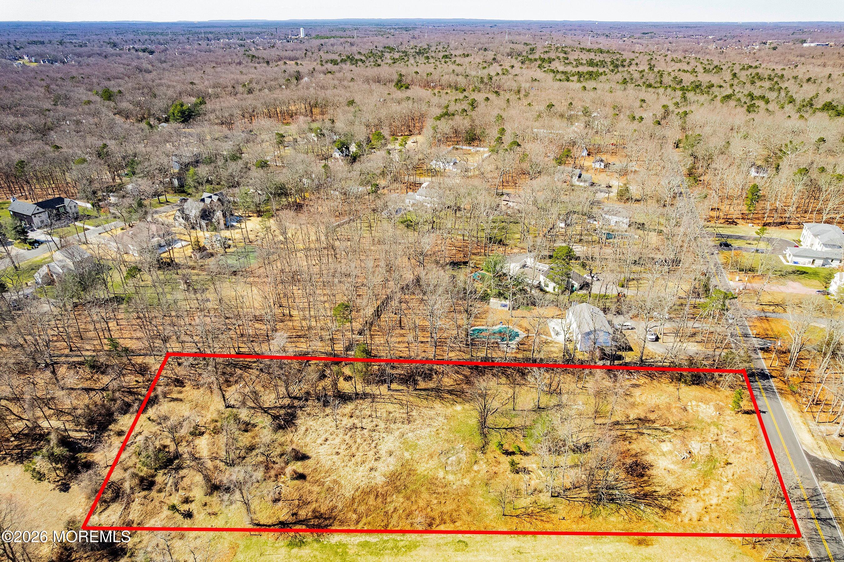 496 Clearstream Road Jackson, NJ 08527 - Photo 10 of 16 10-Left Aerial with outline