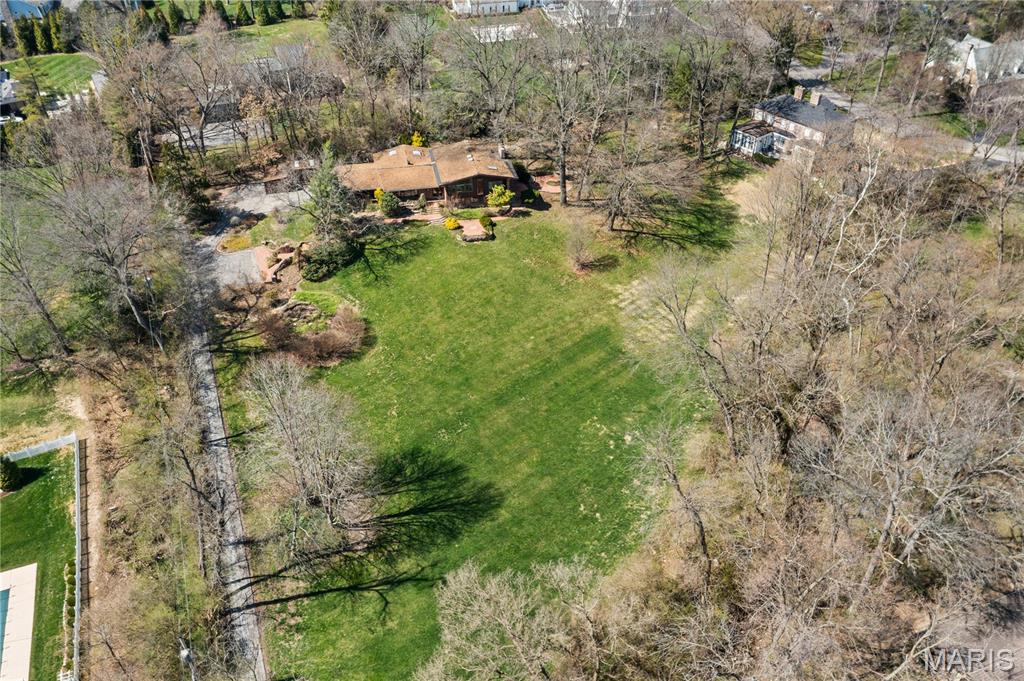 233 Warson Road Ladue, MO 63124 - Photo 2 of 39