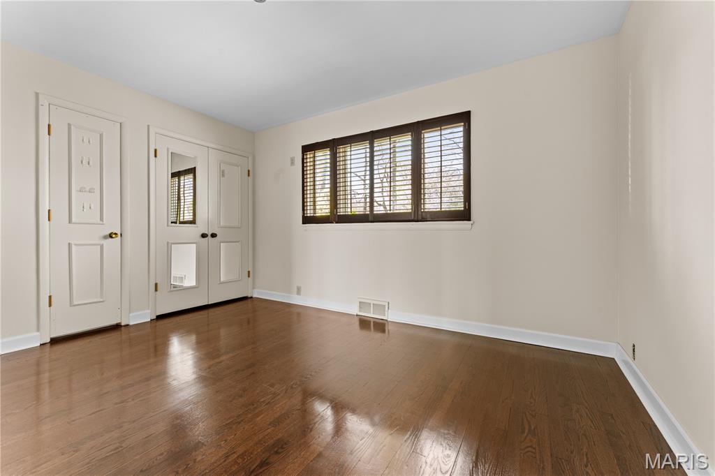 233 Warson Road Ladue, MO 63124 - Photo 21 of 39