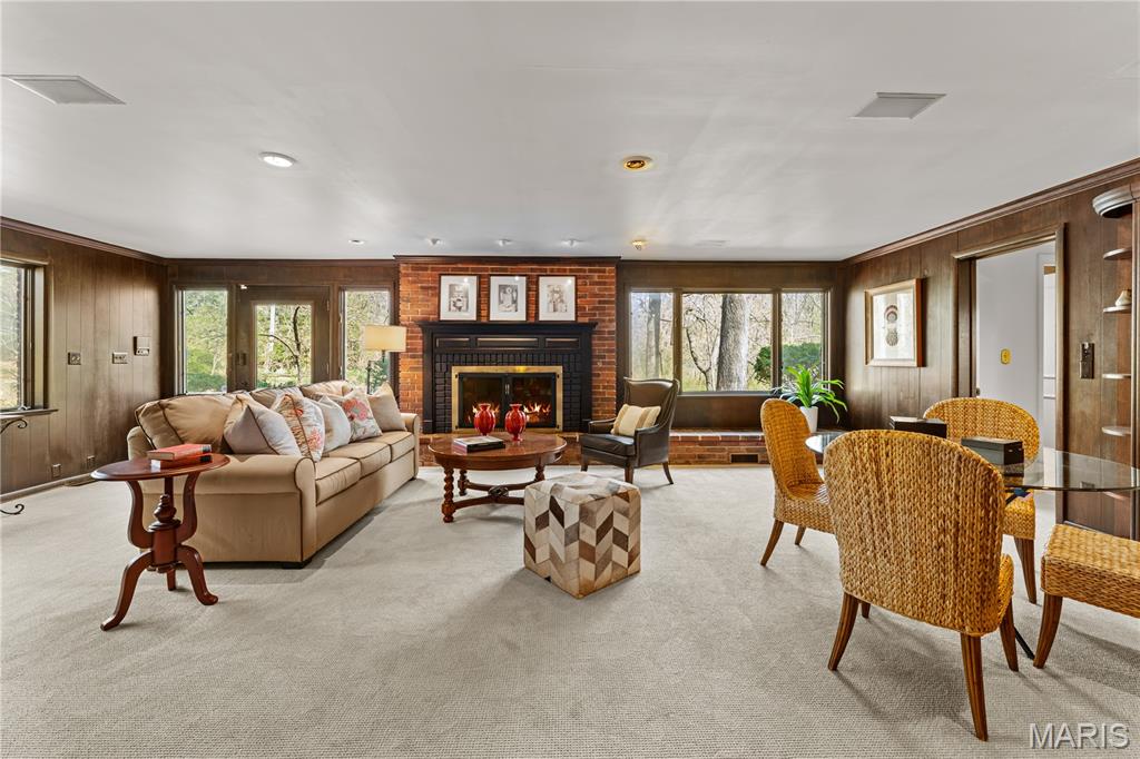 233 Warson Road Ladue, MO 63124 - Photo 24 of 39