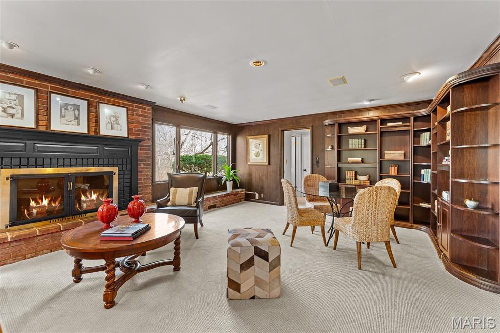233 Warson Road Ladue, MO 63124 - Photo 26 of 39