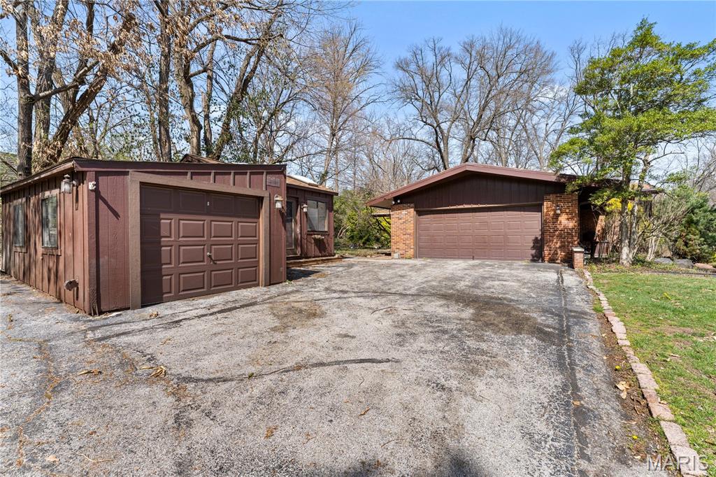 233 Warson Road Ladue, MO 63124 - Photo 35 of 39
