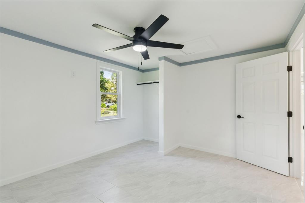 621 Alameda Road Azle, TX 76020 - Photo 14 of 24