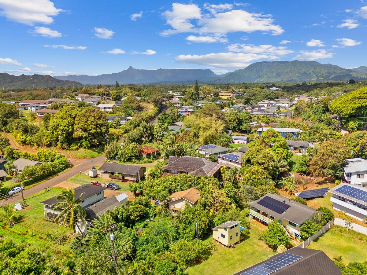 4875 A Hauaala Road, Unit 2 Kapaa, HI 96746 - Photo 27 of 30 a view of a city with mountains in the background
