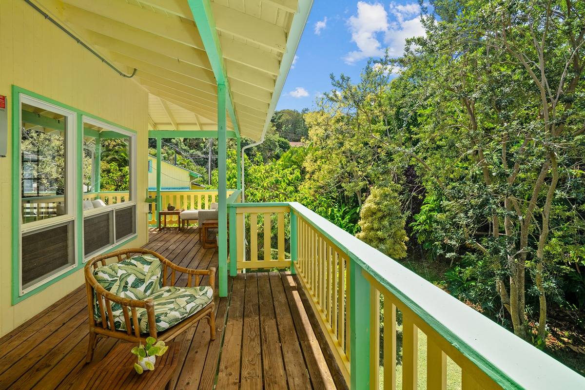 4875 A Hauaala Road, Unit 2 Kapaa, HI 96746 - Photo 5 of 30 a view of balcony with furniture