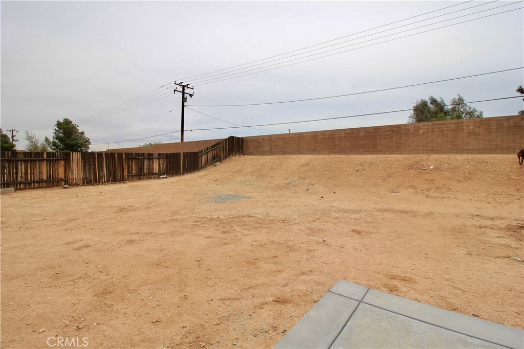 21243 Nisqually Road Apple Valley, CA 92308 - Photo 25 of 31
