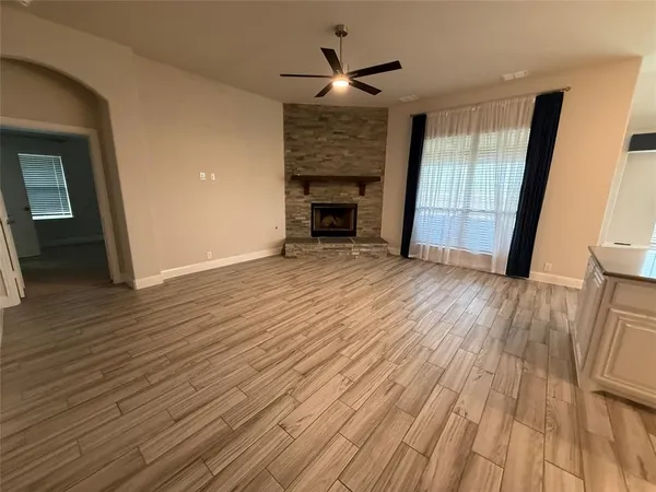 $4,000 | 2700 Richard Street, Burleson, TX 76028