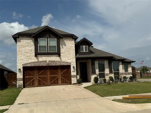 $4,000 | 2700 Richard Street, Burleson, TX 76028
