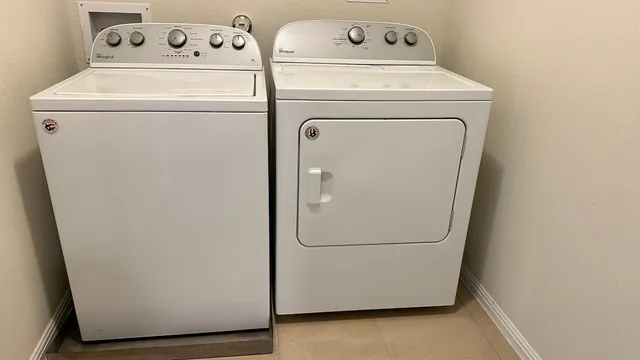 a view of empty room with windows