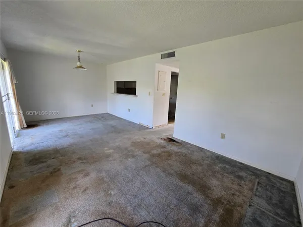 a view of empty room